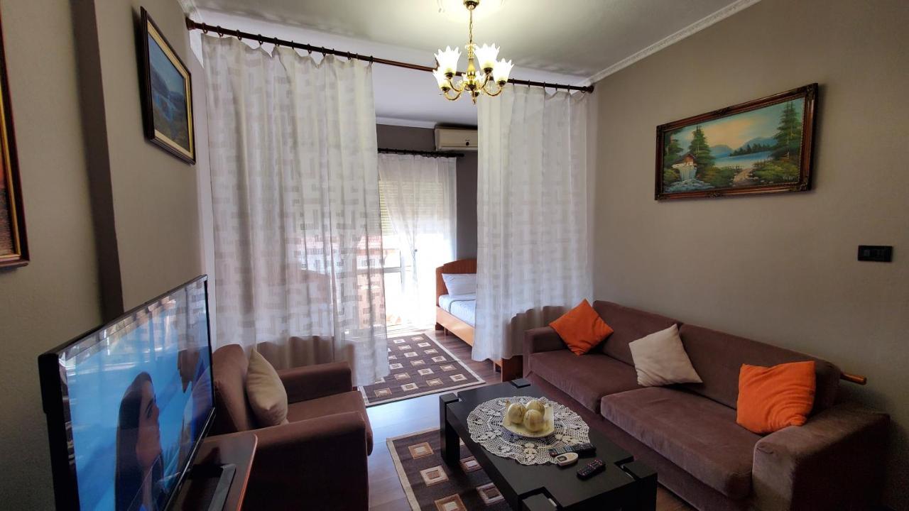 Metropolitan - Center Apartamento