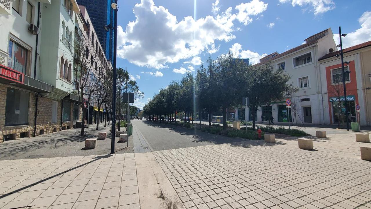 Metropolitan - Center Apartamento Tirana