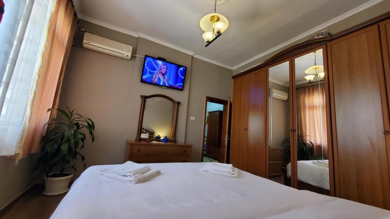 Metropolitan - Center Apartamento